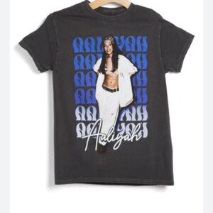 Vintage Aaliyah Graphic Women's Tee - Charcoal